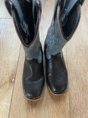 Hisea Childs Black Cowboy Boots Size 10