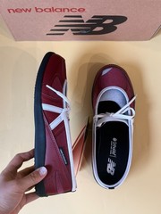New Balance Flat Breeze Women’s Casual Sneakers Lifestyle Shoes Red NWT SD2601RE