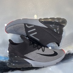 Nike Air Max 270 Men’s Gray/Black Low Top Lace-Up Athletic Sneakers Orange