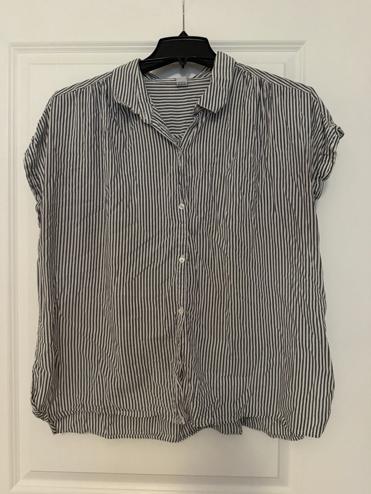 Old Navy Women’s White/Blue Striped Collared Button-Up Short Sleeve XXL