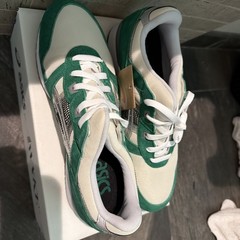 Mens ASICS GEL-LYTE III OG Green/White Men’s Low Top Lace-Up Sneaker w/ Box