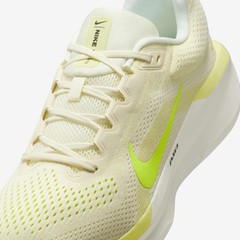 Nike Air Winflo 11 Men Neon Yellow NEW size 15