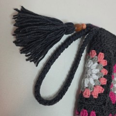 Elizi Handcraft Crochet Granny Square Clutch Bag Pink Gray White Tassel Wristlet