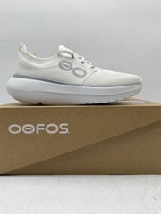 OOFOS OOMY STRIDE Women’s NEW Recovery Sneakers White Multiple Sizes