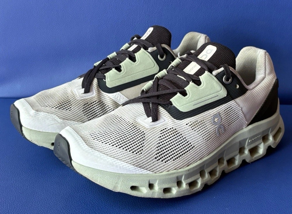 On Cloudmonster Running Shoes Women’s US 7.5 White/Moss Swiss Engineering